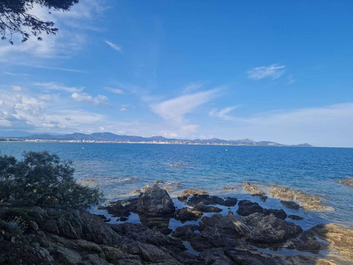 Studio Cabine Avec Piscine, Tennis Et Parking A 400M De La Plage - 4 Couchages, Saint-Aygulf - Fr-1-226A-89 생타굴프 외부 사진
